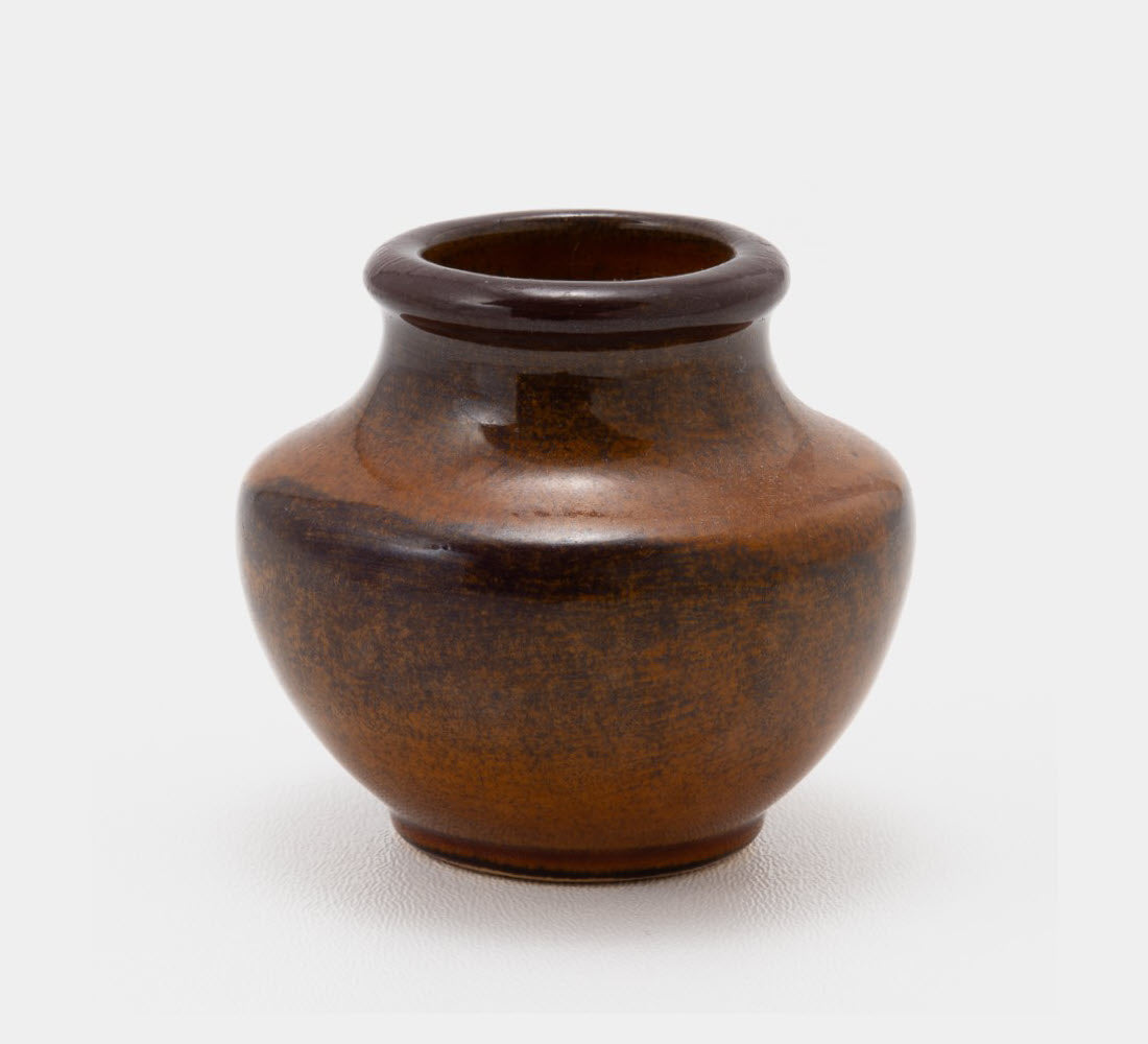 Frank Potteries <br> #501 Vase <br> c. 1933-1934, H. 2 3/4" <br> Texas Brown <br> Clay, Ink Stamp