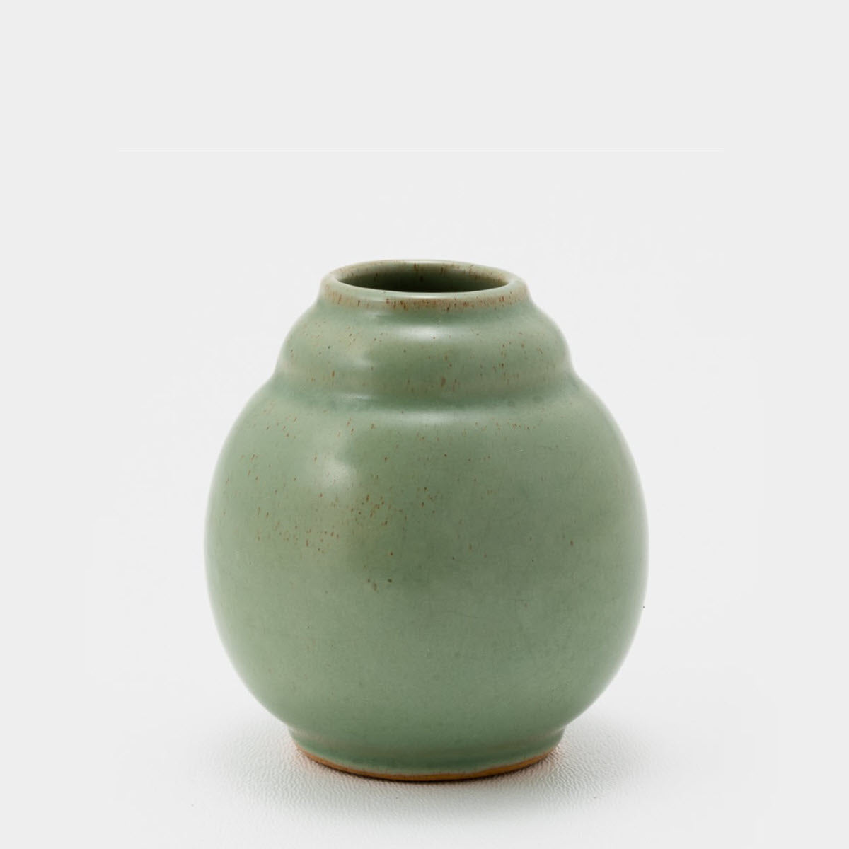 Frankoma <br> #293 Vase <br> c. 1936-1938, H. 3" <br> Jade Green <br> Ada Clay, Unmarked