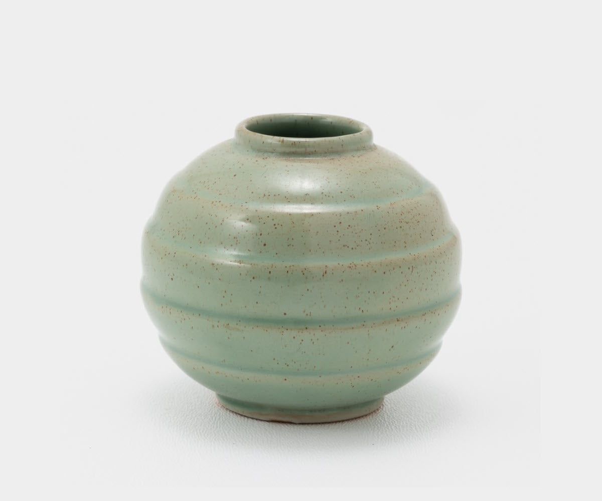 Frankoma <br> #500 Vase <br> c. 1936-1938, H. 2 3/4" <br> Jade Green <br> Ada Clay, Round O